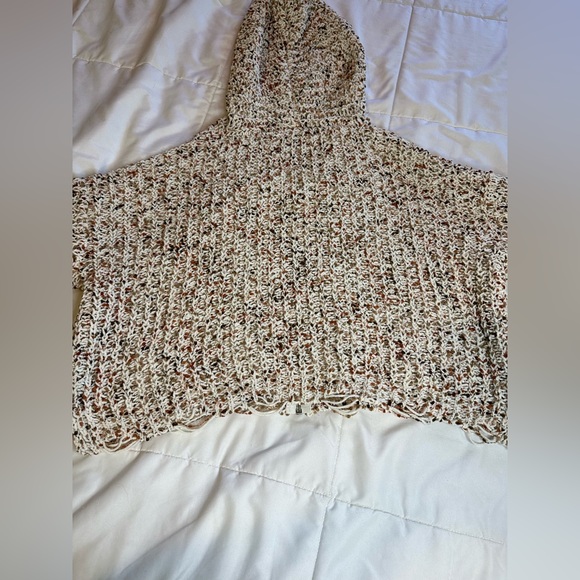 Zip up sweater with hood - Picture 4 of 4